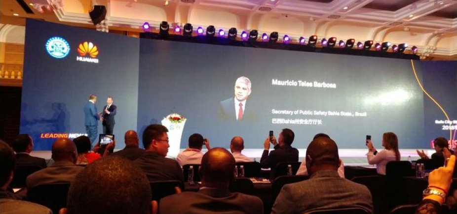 Maurício Barbosa palestra sobre Segurança Pública na China