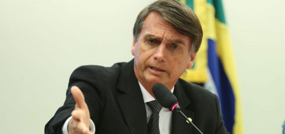Para evitar desgaste precoce, Bolsonaro falta debates