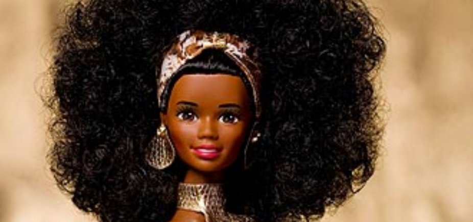 Apenas 7% das bonecas fabricadas no Brasil são negras, diz estudo
