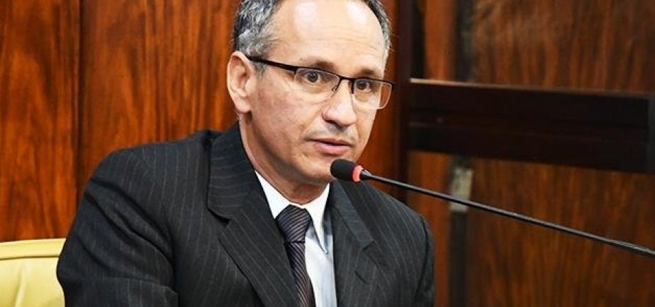 Presidente do INSS é demitido após fraude em contrato