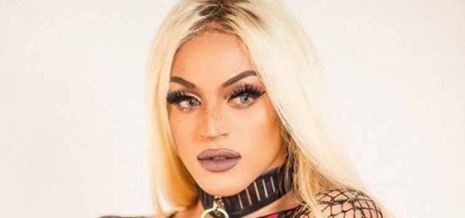 Pabllo Vittar pede desculpas e demite funcionário após post polêmico