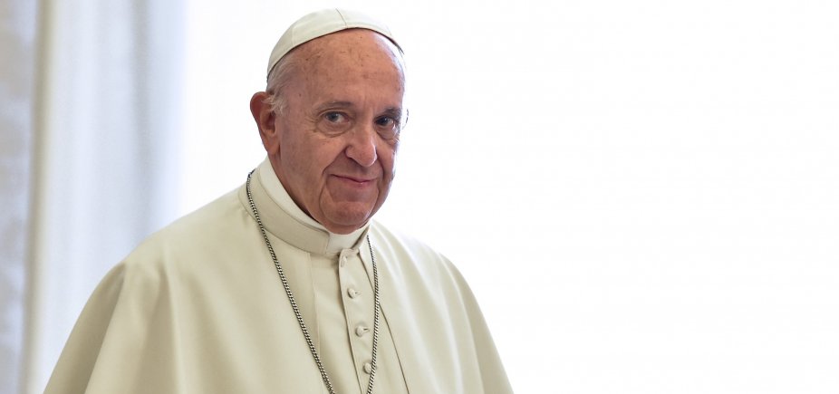 ‘Deus te fez assim e te ama’, diz papa Francisco a homossexual abusado por padre 