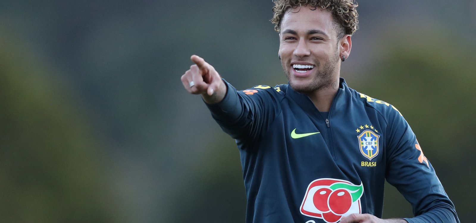 Seleção elogia preparação de Neymar, mas não garante atleta em amistosos