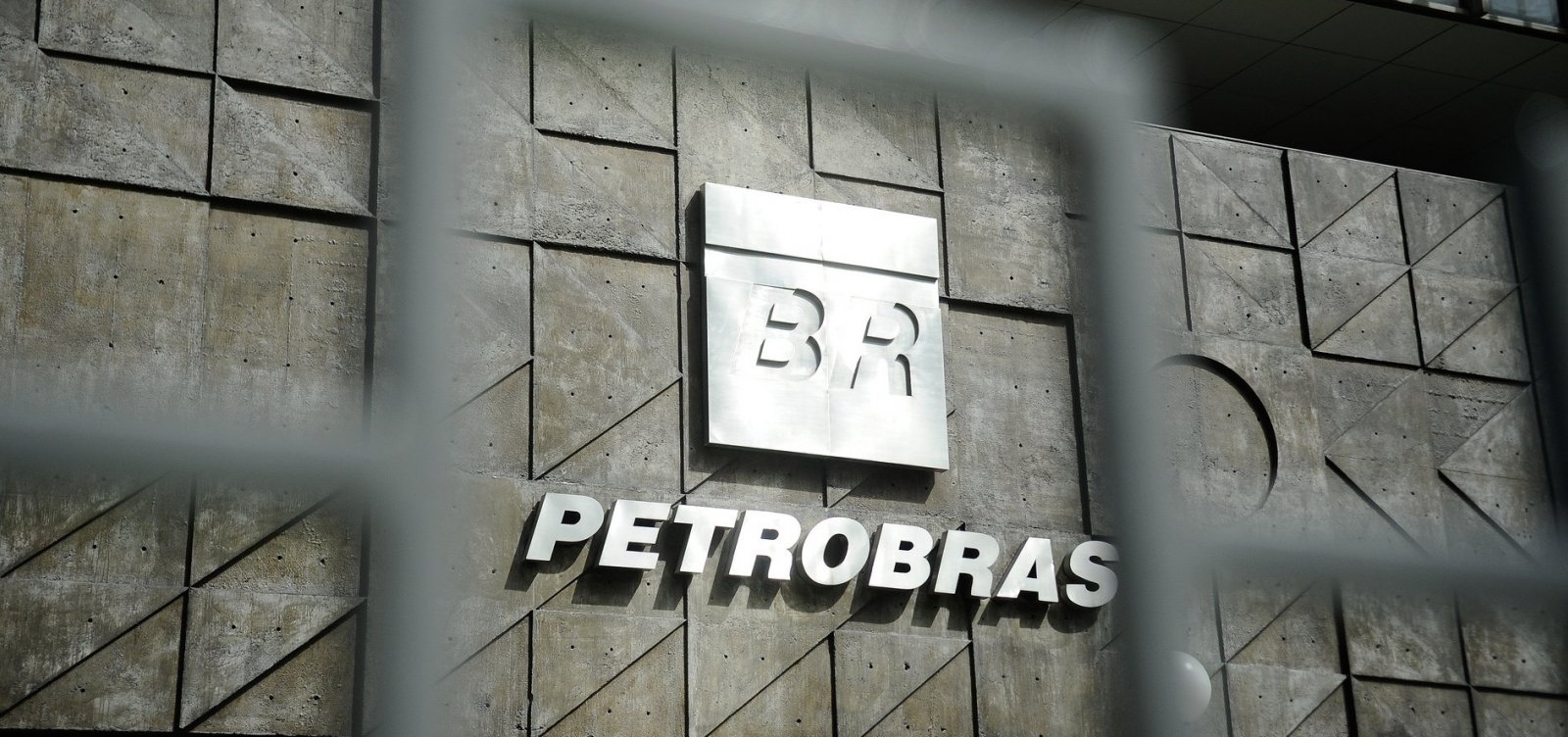 Petrobras anuncia redução de 10% no diesel