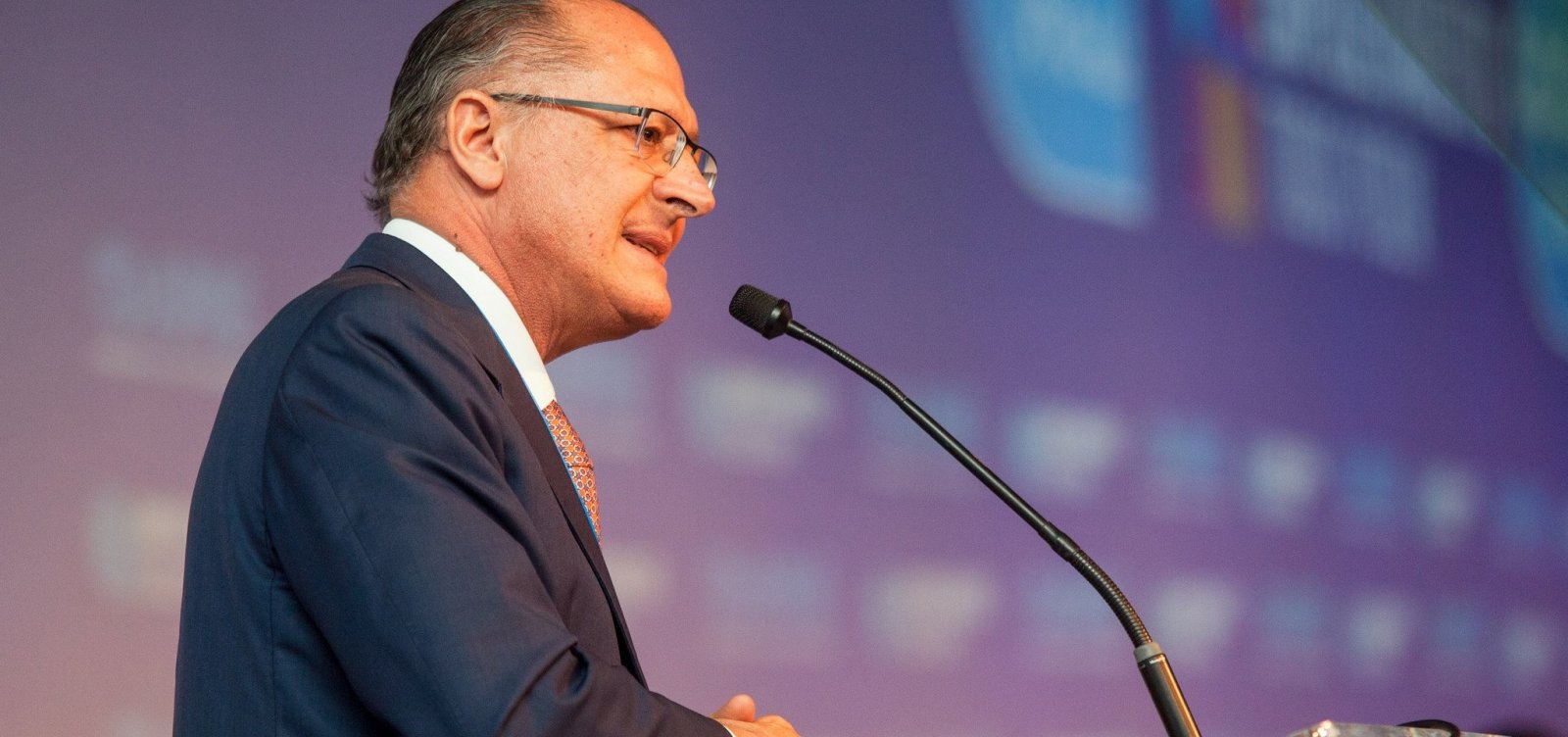 Alckmin cogitou desistir de candidatura a presidente, diz coluna