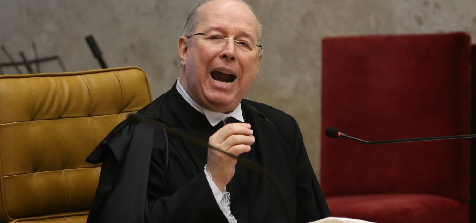 Ministro do STF diz que o Brasil não pode ser 'refém de qualquer categoria profissional'