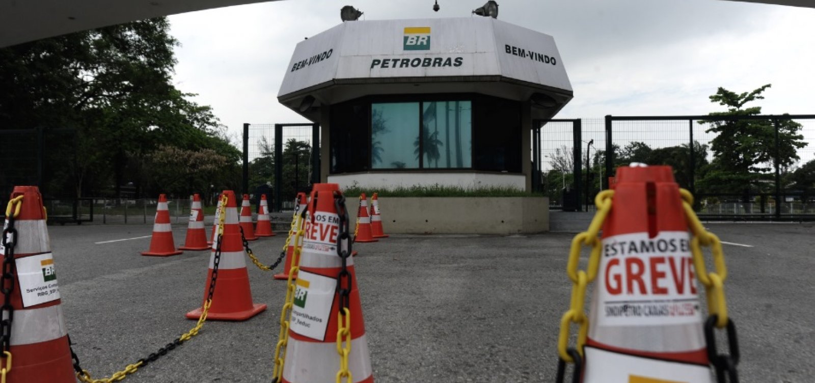 Petroleiros marcam paralisação de 72h a partir de quarta-feira