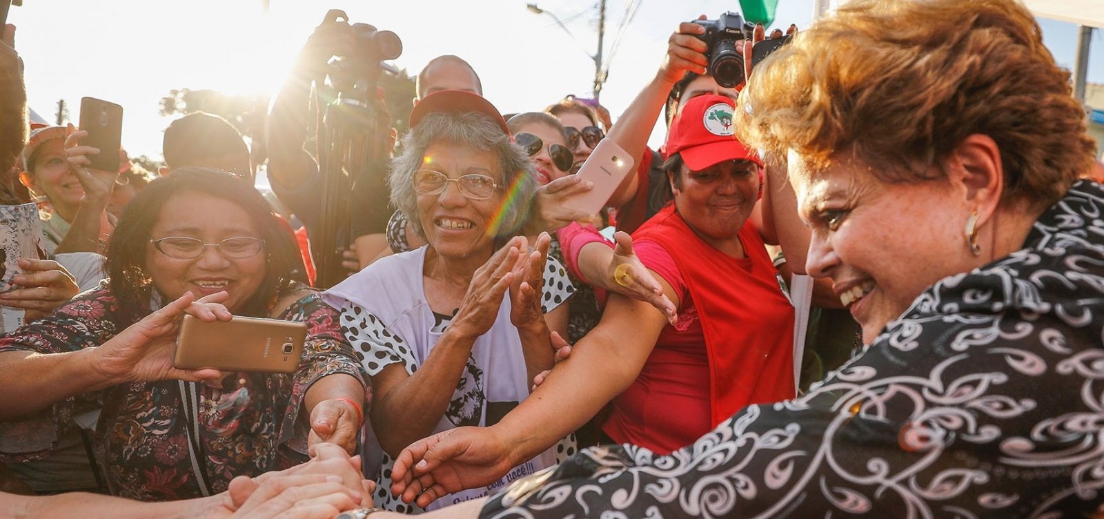Siglas querem enquadrar Dilma na Ficha Limpa por condenação no impeachment