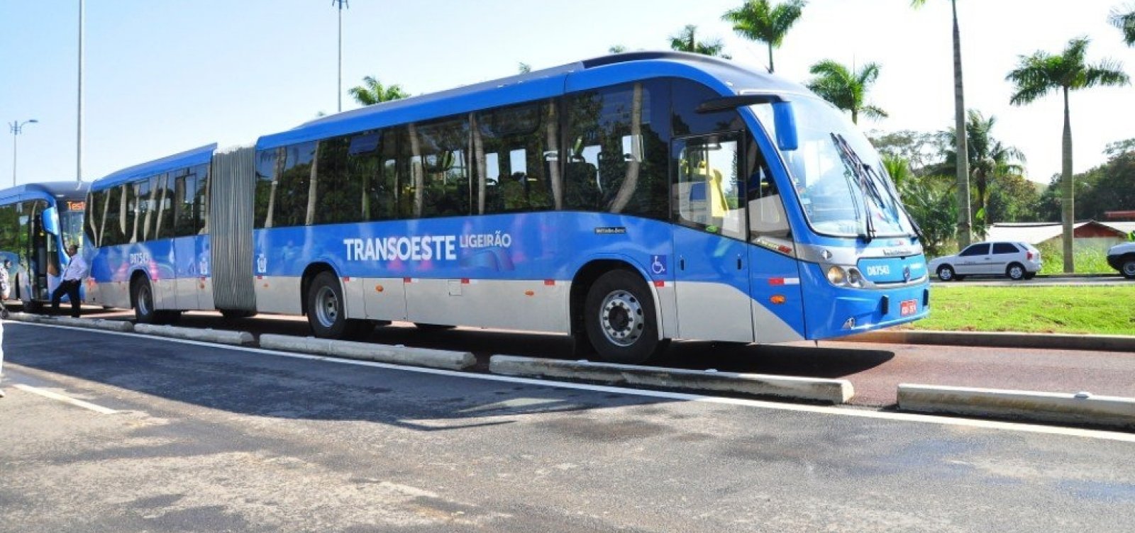Bandidos assumem estações do BRT no Rio de Janeiro