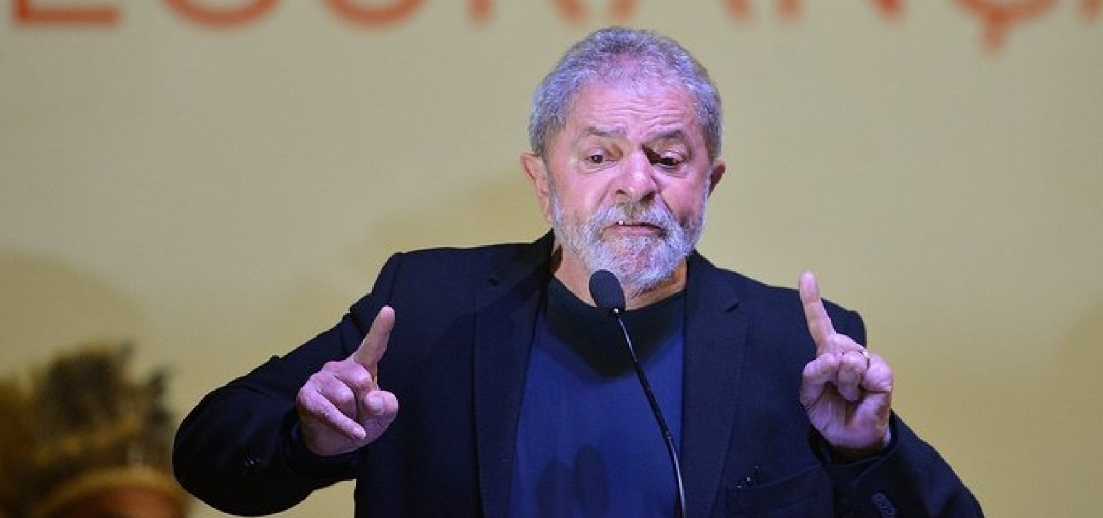 Desembargador derruba liminar e mantém benefícios de Lula