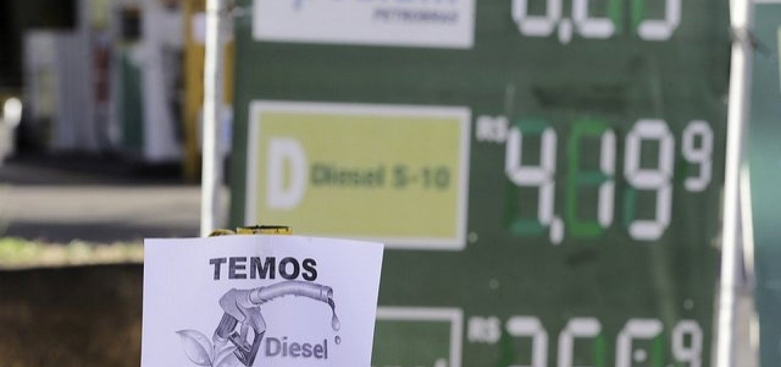 Governo anuncia fiscalização para coibir preços abusivos em postos de combustível