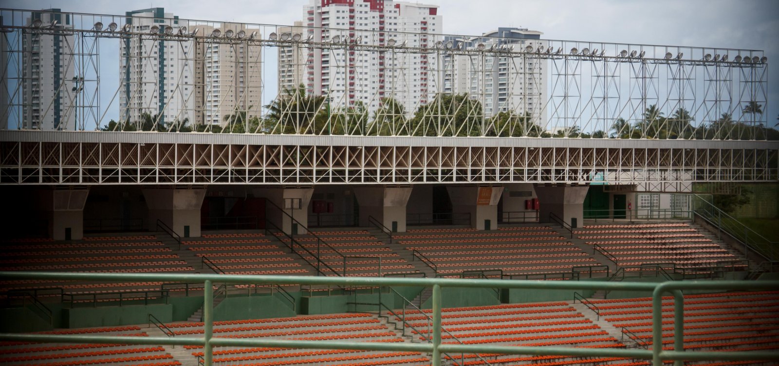 Após reforma de R$ 50 milhões, estádio de Pituaçu ostenta título de subutilizado