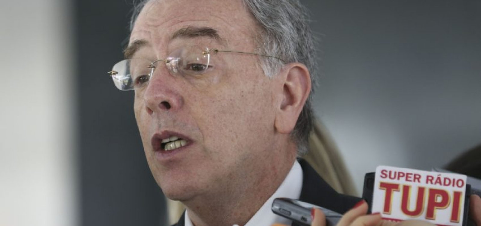 Ações da Petrobras caem 15% em Nova York após saída de Pedro Parente