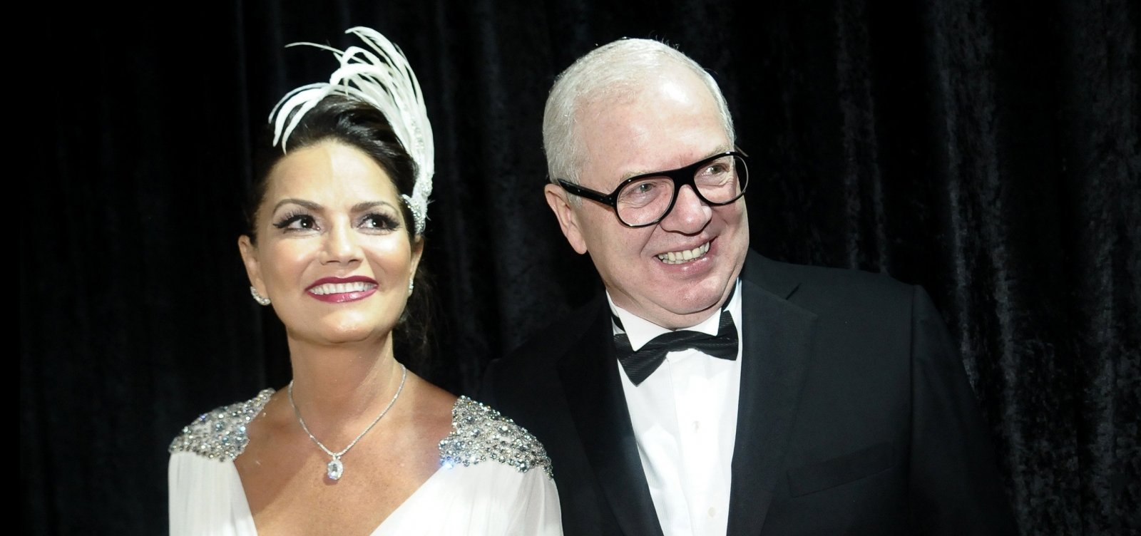 Chamada de 'patranheira' pelo ex, Luiza Brunet rebate: 'Urubu'