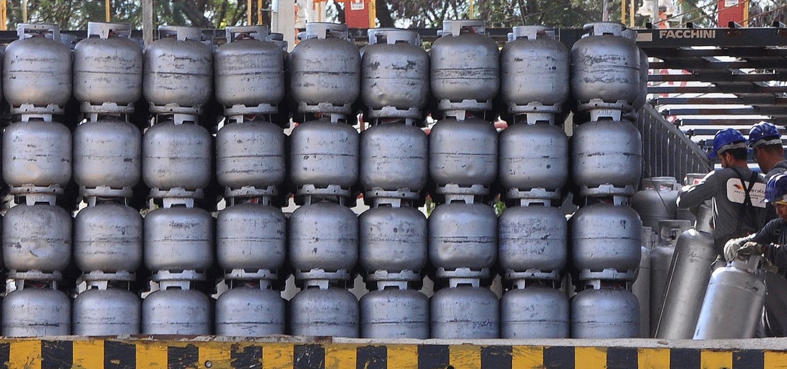 Alta do gás faz explodir acidentes com álcool de cozinha em Pernambuco