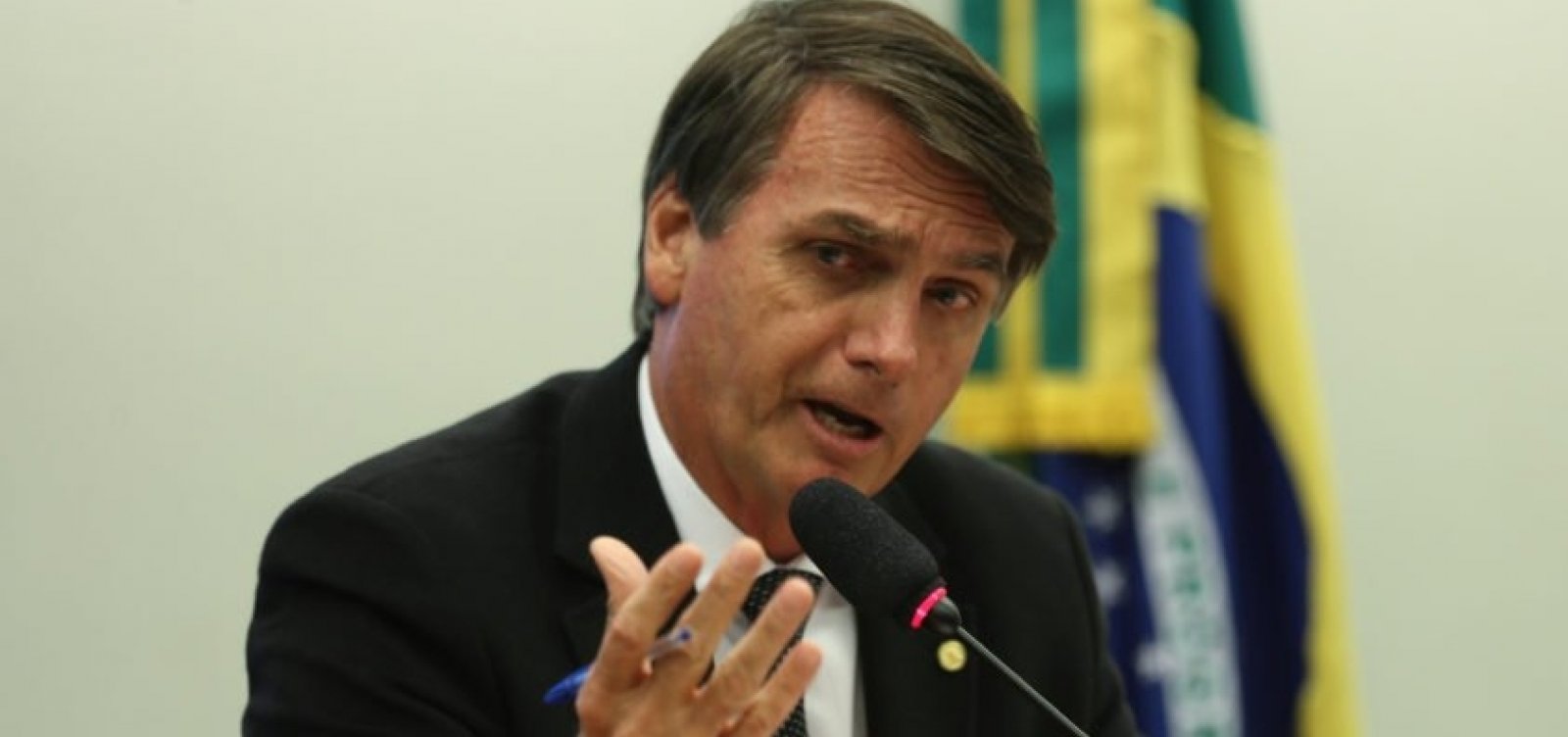 Bolsonaro diz que só responderá Alckmin 'quando ele atingir dois dígitos' em pesquisa
