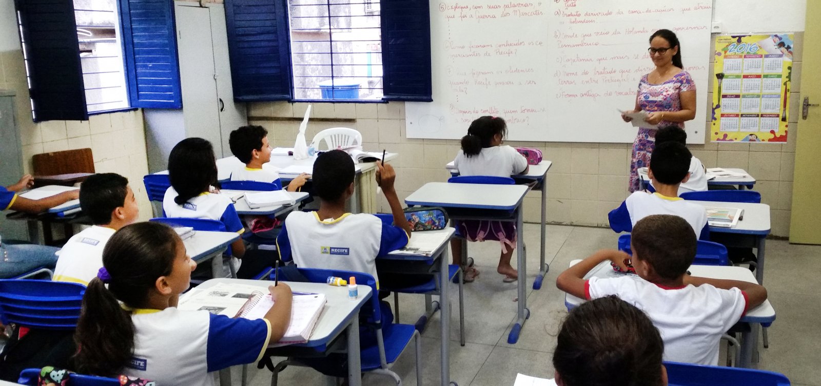 Brasil cumpre apenas uma das 20 metas instituídas pelo PNE, diz relatório