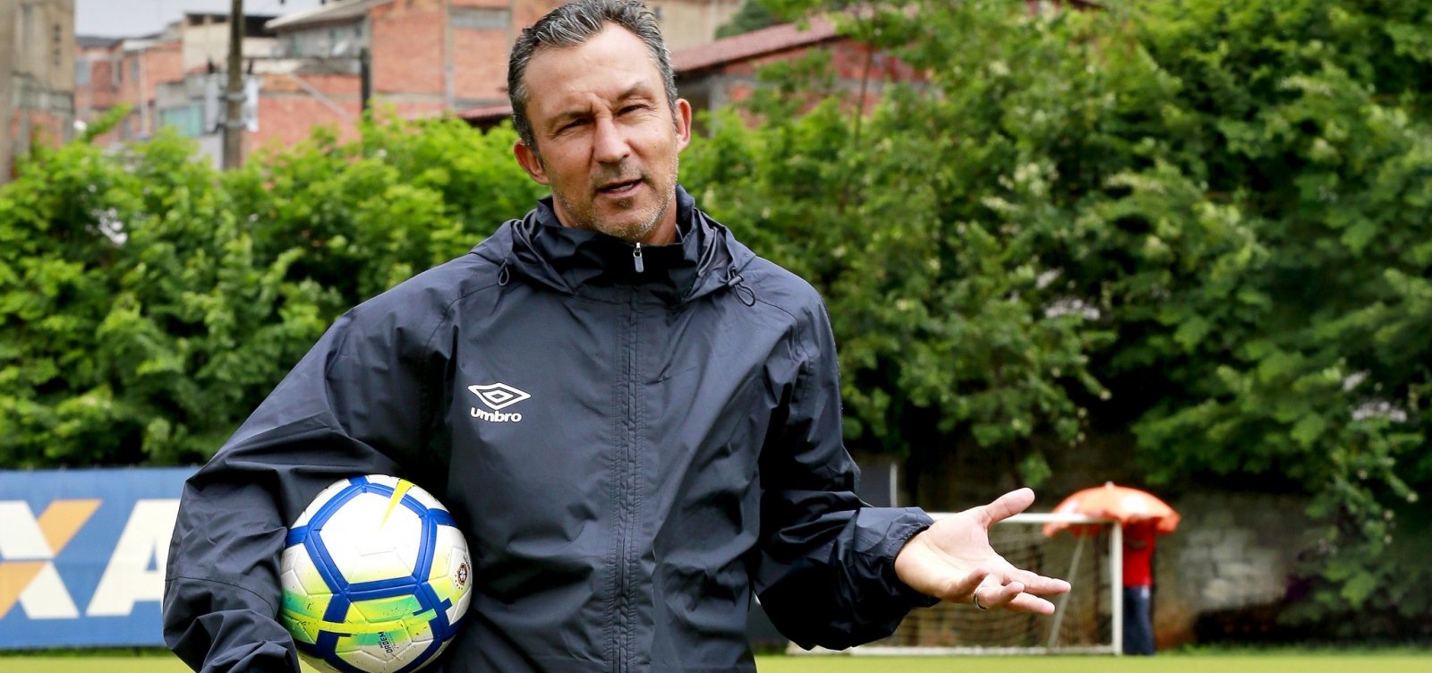 Técnico interino lamenta falta de poder ofensivo e comenta possibilidade de efetivação no Bahia