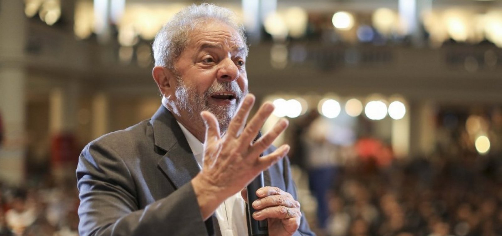 Defesa de Lula vai ao STF e STJ após TRF-4 demorar para julgar recursos