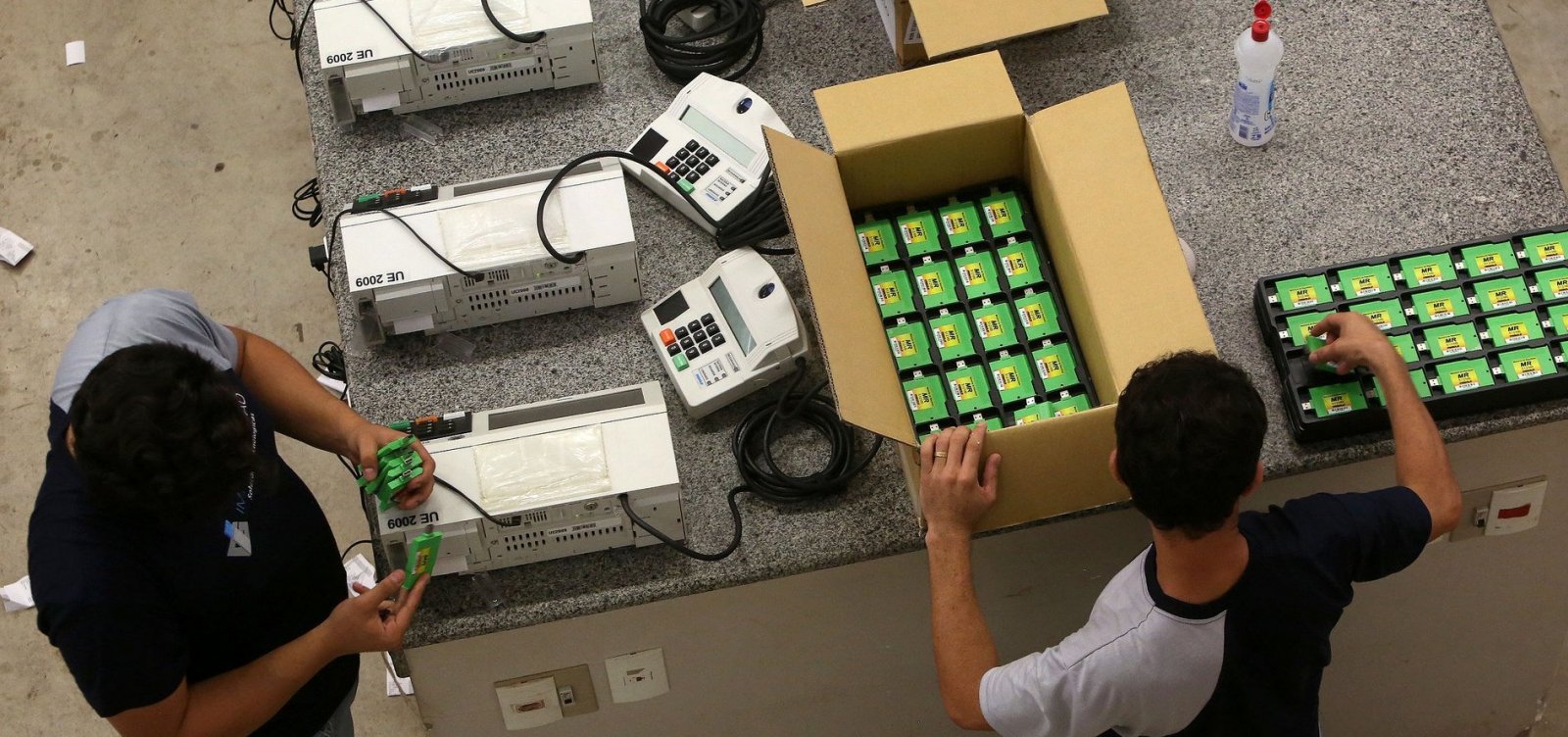 Maioria dos brasileiros acredita que eleição fará vida melhorar, diz Datafolha