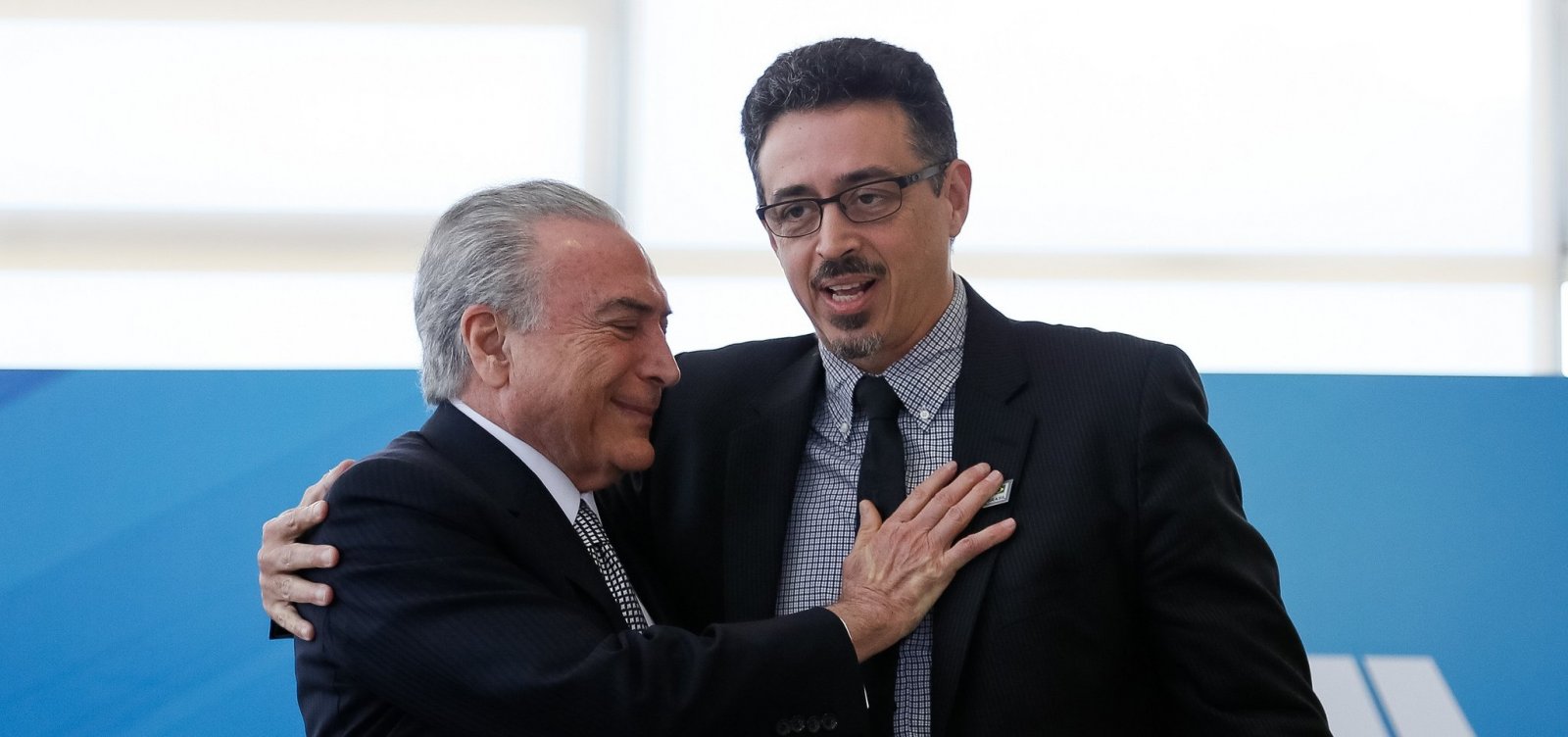 Próximo a pedir demissão, ministro da Cultura critica Temer