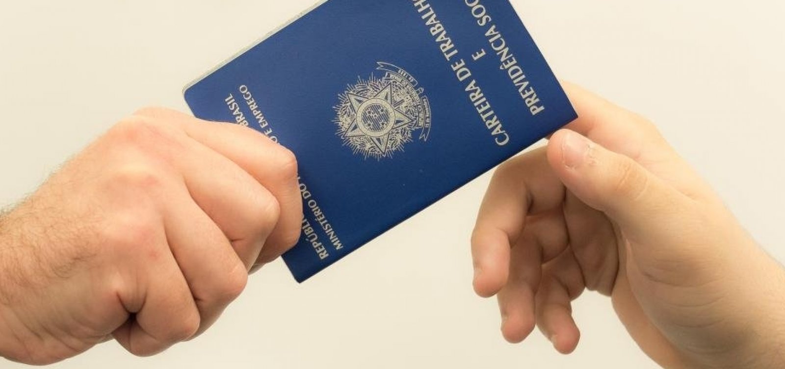 Após 6 meses de reforma trabalhista, ações voltam ao patamar de 2014