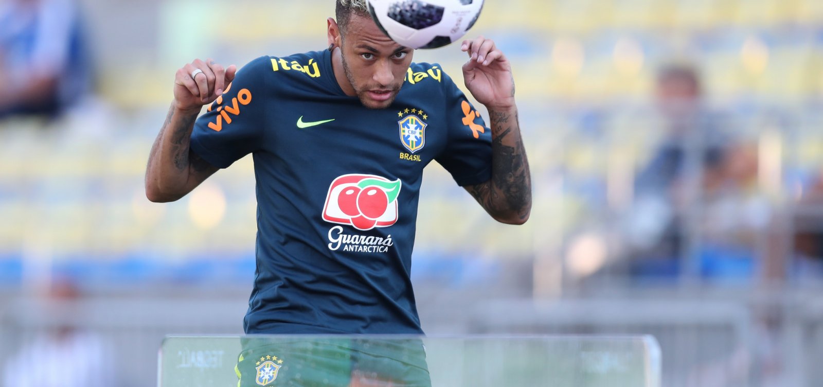 Neymar é o 2º com mais cartões amarelos na história da Seleção