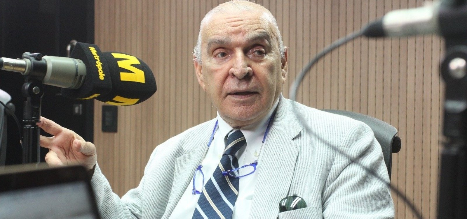 ‘A humanidade vai me dever isso’, diz Elsimar Coutinho sobre supressão da menstruação