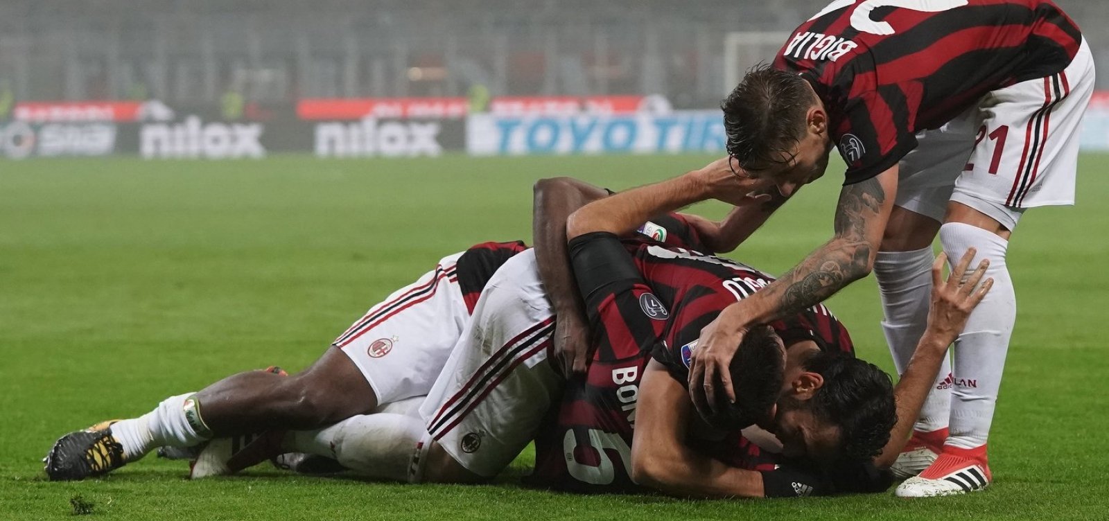 Uefa decide excluir Milan de competições por violar regras do Fair Play financeiro