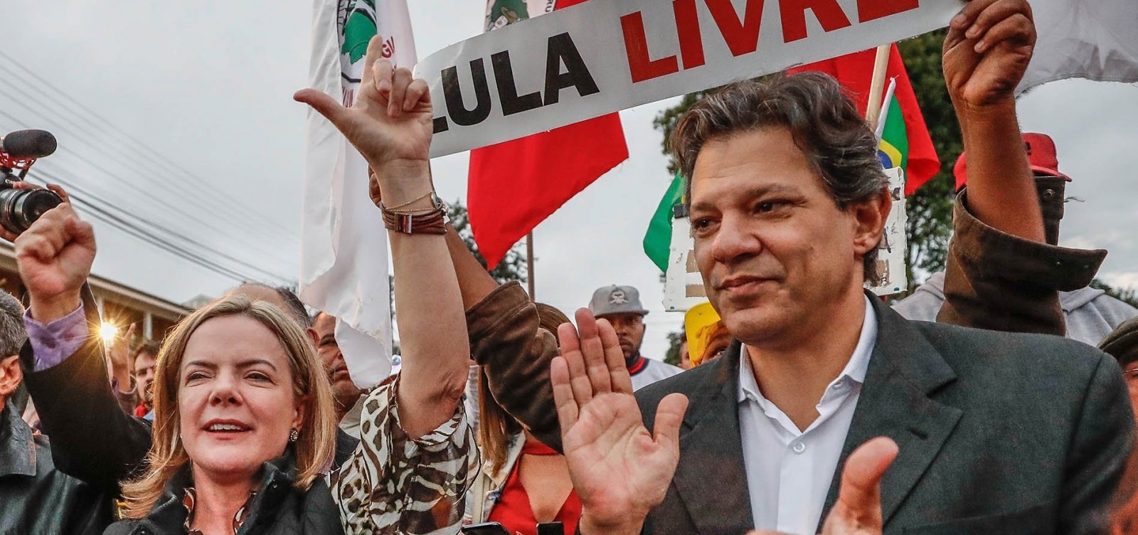Lula chama Haddad para conversa e tenta não mostrar predileção por substitutos