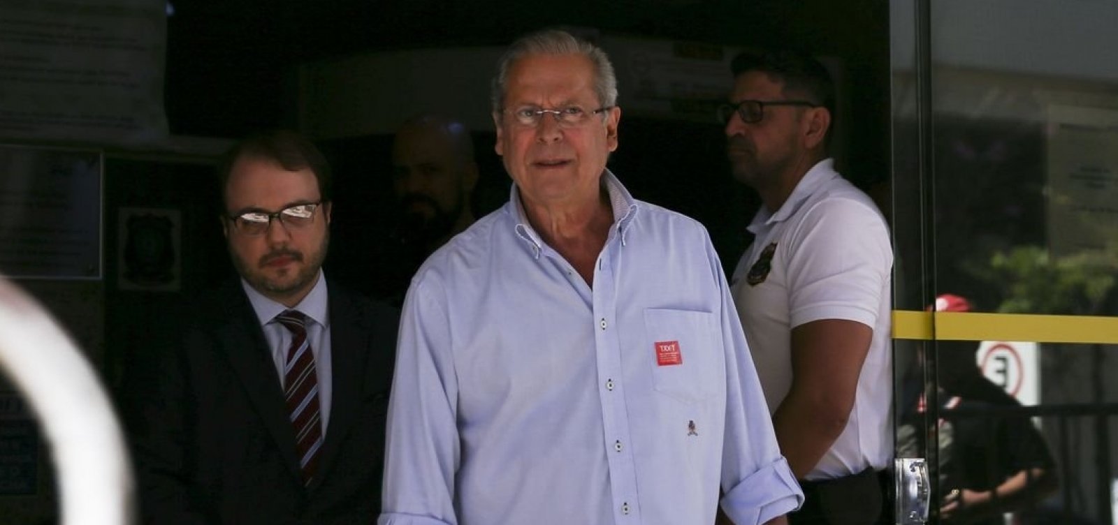 Moro determina que José Dirceu coloque tornozeleira eletrônica