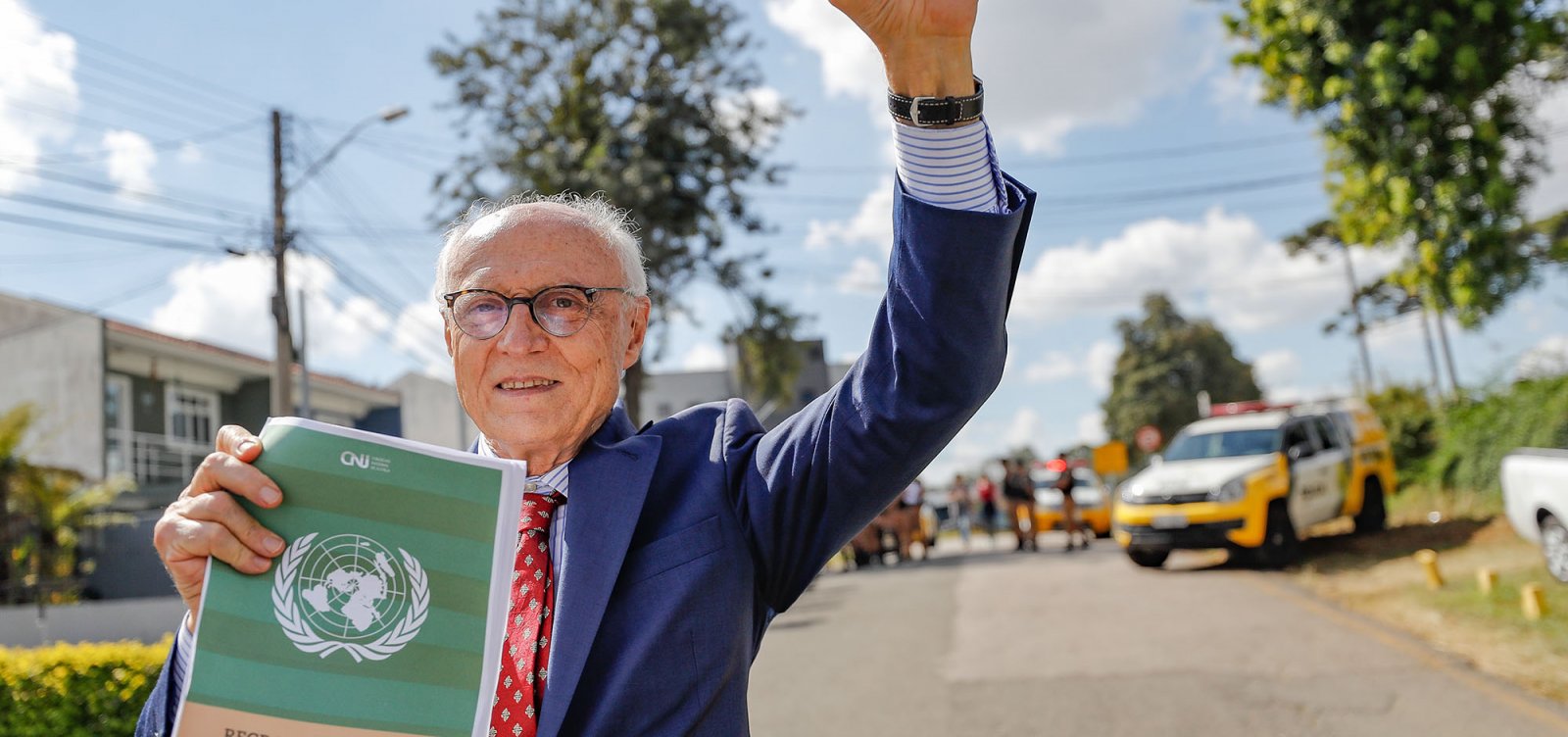 Suplicy enviará carta sobre transparência de gastos ao criador do Facebook