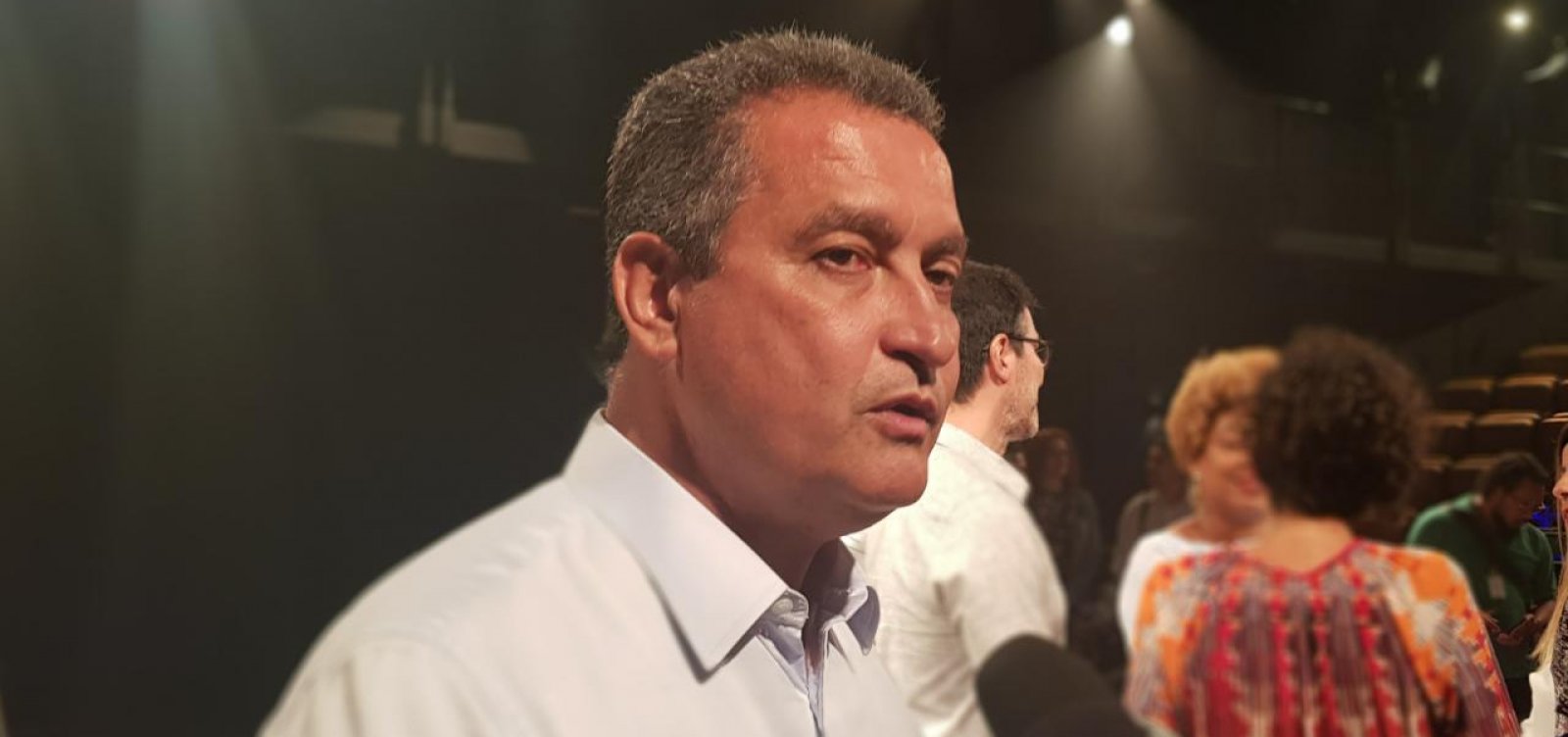 Rui lamenta indefinição nacional sobre candidatos à Presidência