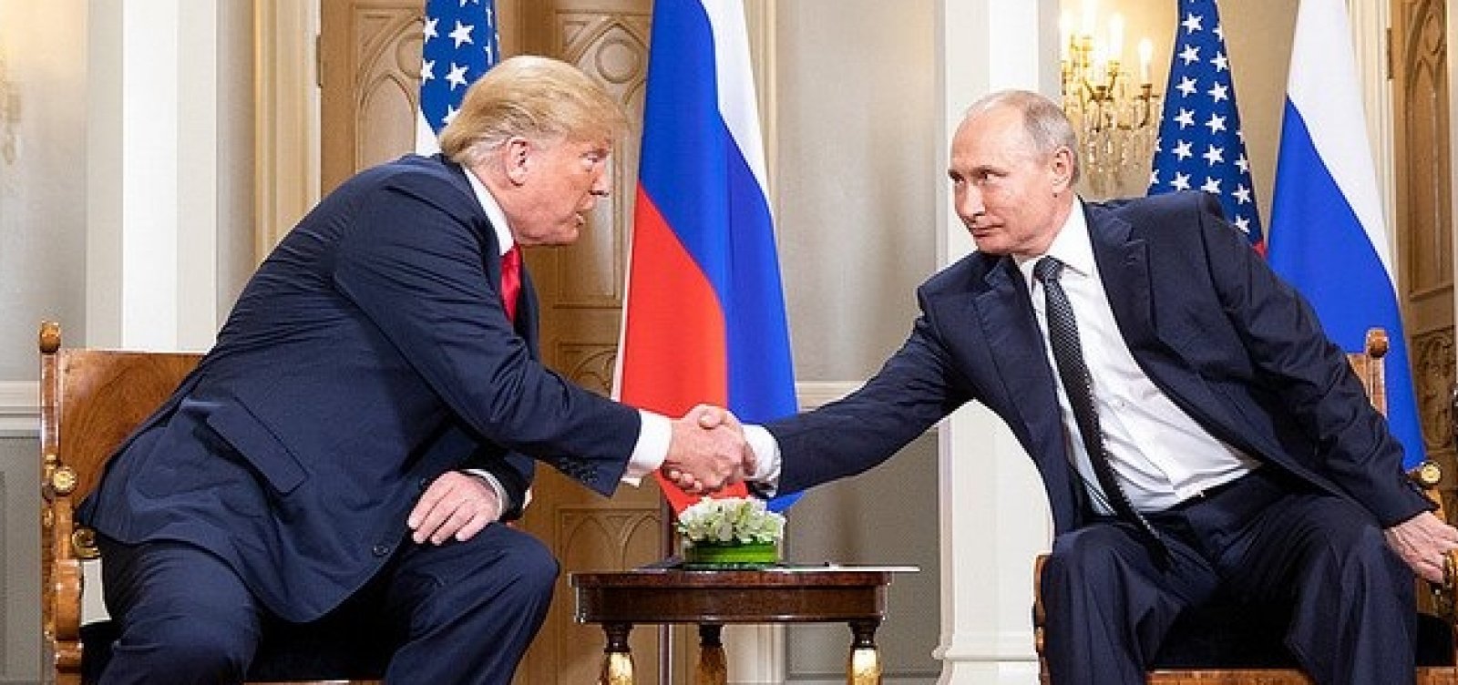Trump e Putin voltam a negar interferência russa nas últimas eleições dos EUA