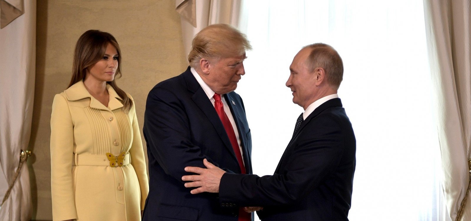 Trump diz que considera Putin responsável por interferência russa nas eleições de 2016