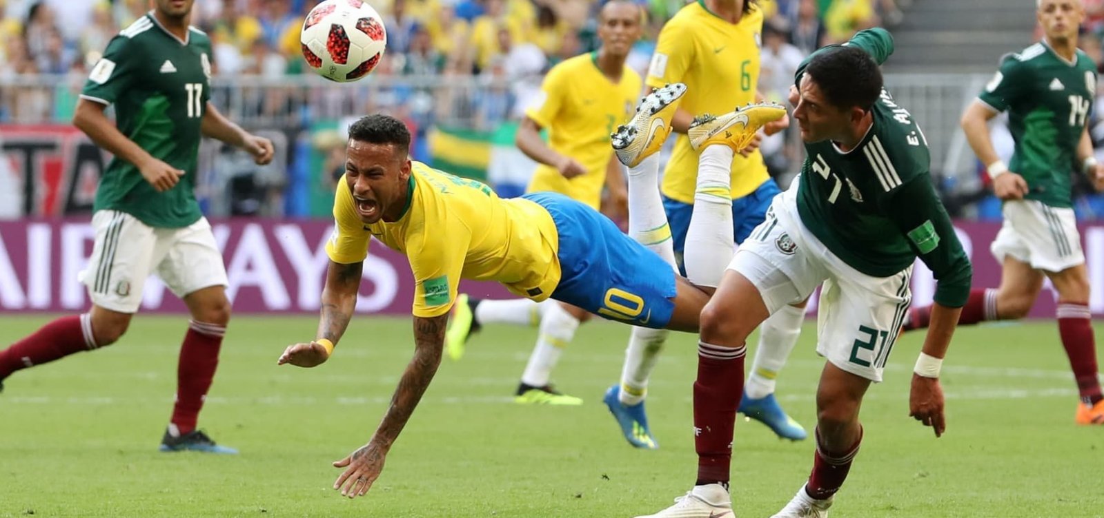 Após quedas na Copa, Neymar diz ver exagero em críticas