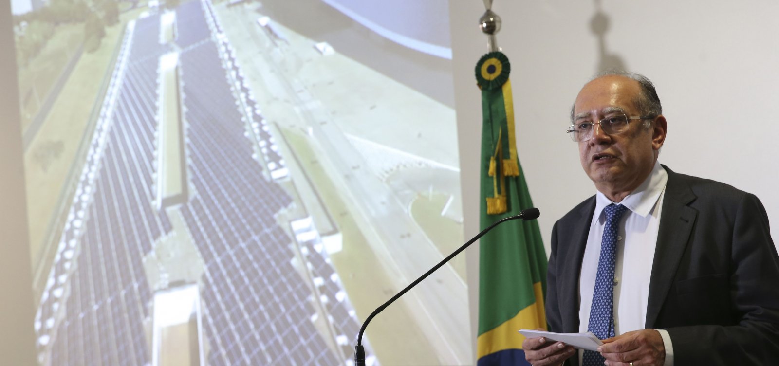 Gilmar quer condenação de promotor que o chamou de 'maior laxante do Brasil'