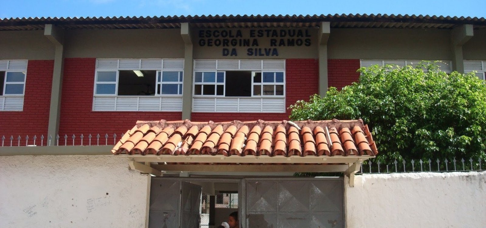 Escola suspende aulas após tiroteio que assustou alunos e moradores na Boca do Rio