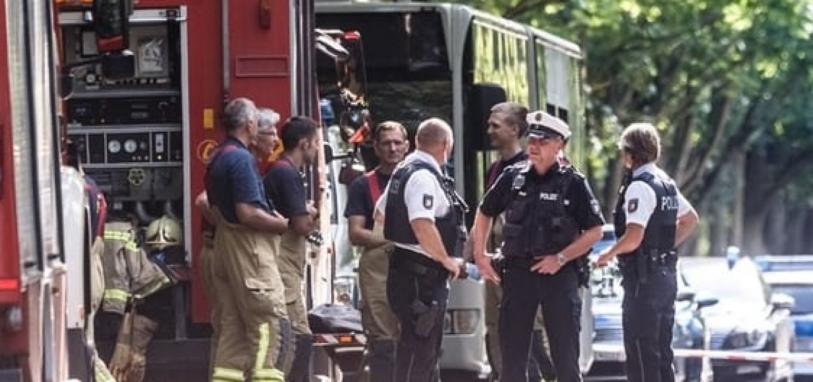 Ataque com faca em ônibus deixa 14 feridos na Alemanha