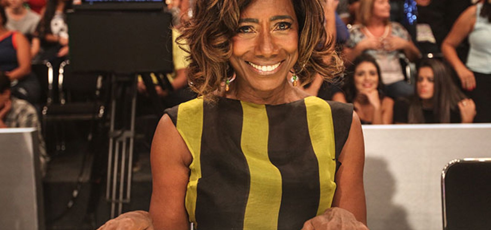 Glória Maria compra encontro com Silvio Santos no leilão promovido por Neymar