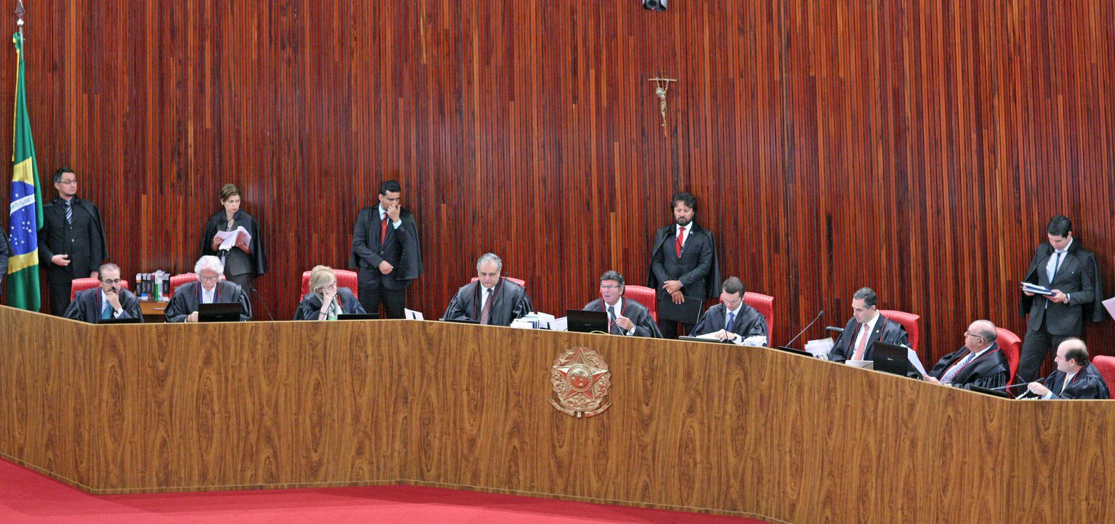 Divisão de fundo eleitoral privilegiará os caciques, admitem partidos ao TSE