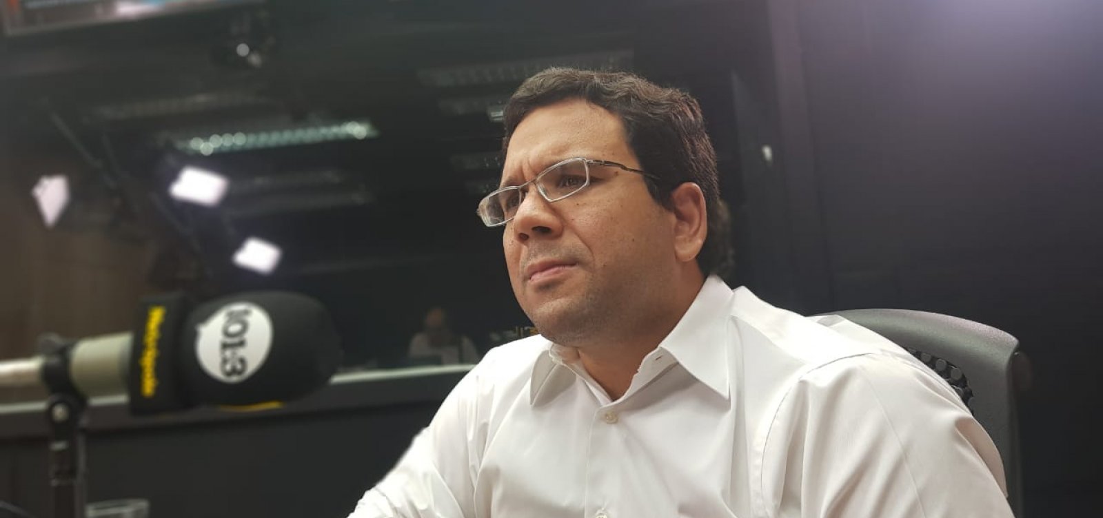 Prefeitura tenta ‘sensibilizar’ professores sobre ‘quedas reais na arrecadação’, diz secretário