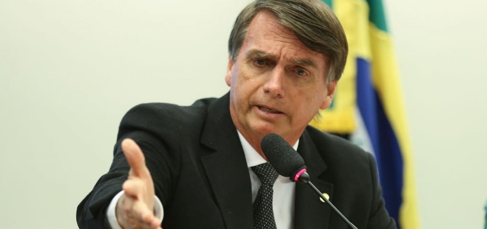 Astronauta e príncipe viram opções de vice para Bolsonaro