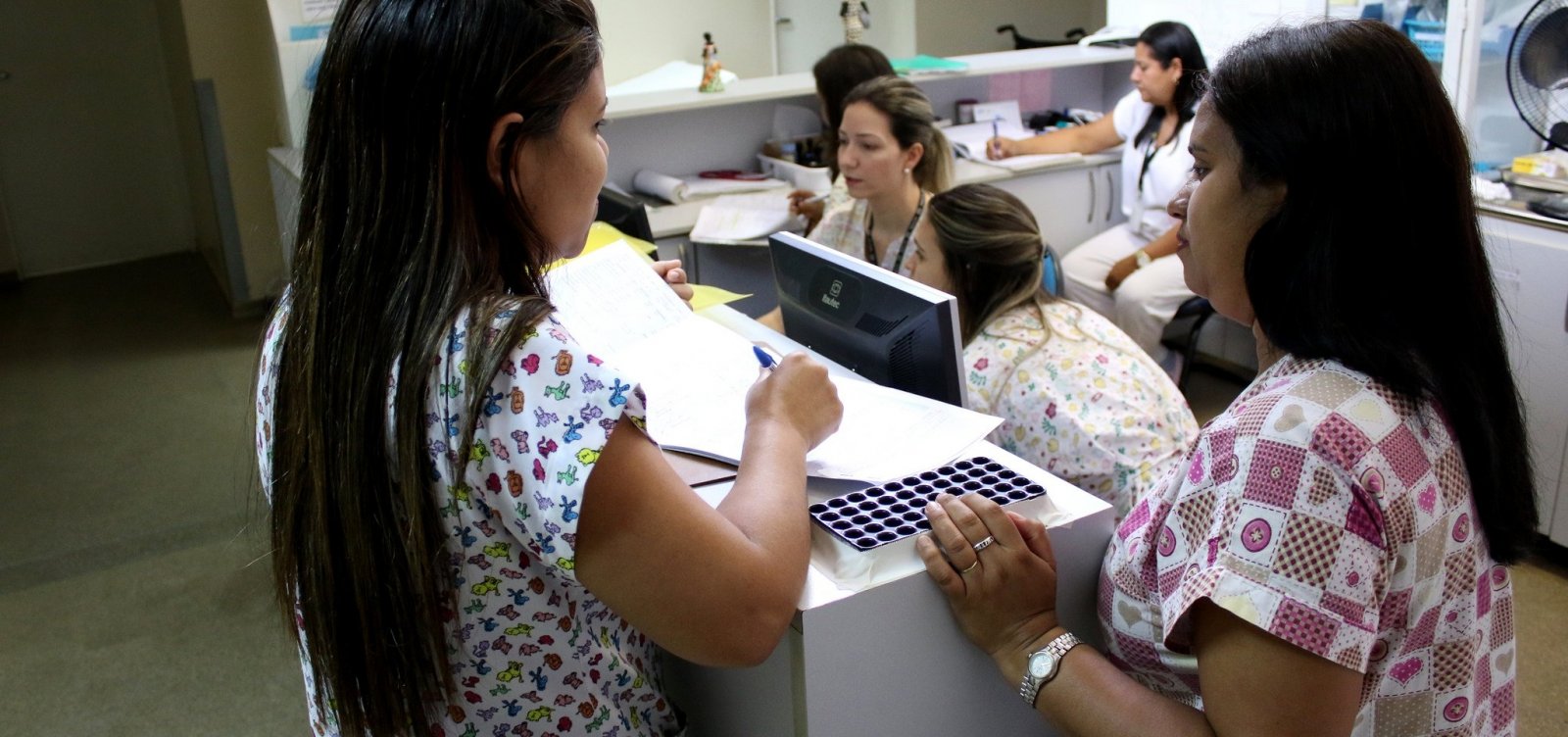 'TPM é líder na procura por ginecologistas', diz médico; doença atinge 70% das brasileiras