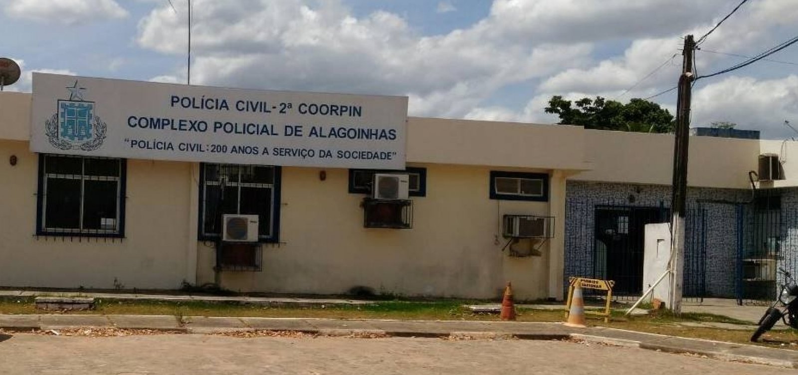 Trinta presos são transferidos da delegacia de Alagoinhas