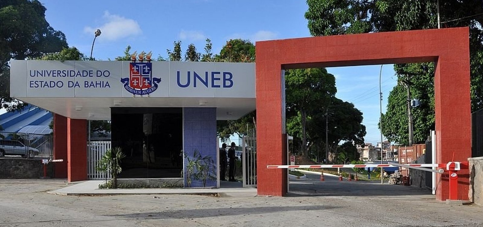 Uneb paralisa aulas por uma semana a partir do dia 11