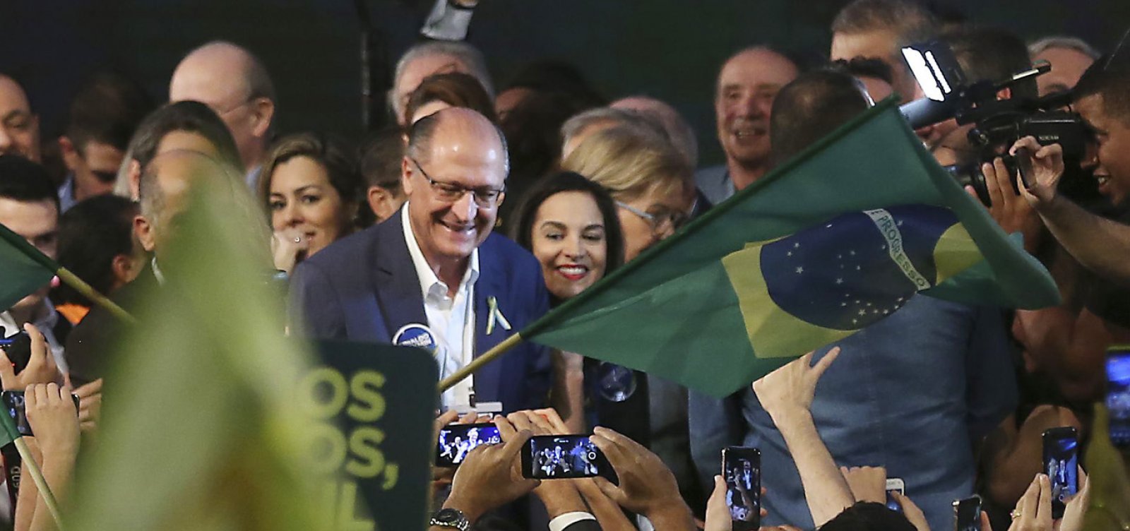 Tucanos querem Alckmin agressivo com Bolsonaro em debates e vice no ataque