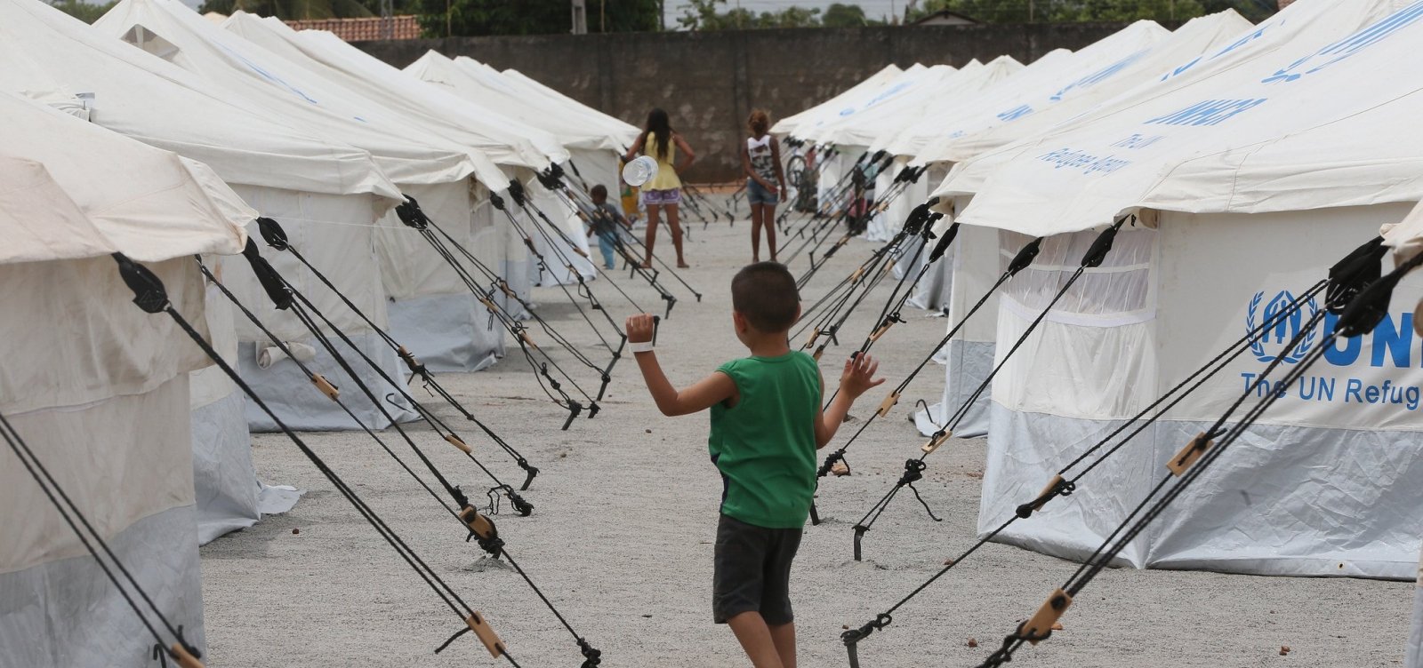 Justiça suspende entrada de venezuelanos na fronteira com o Brasil em Roraima