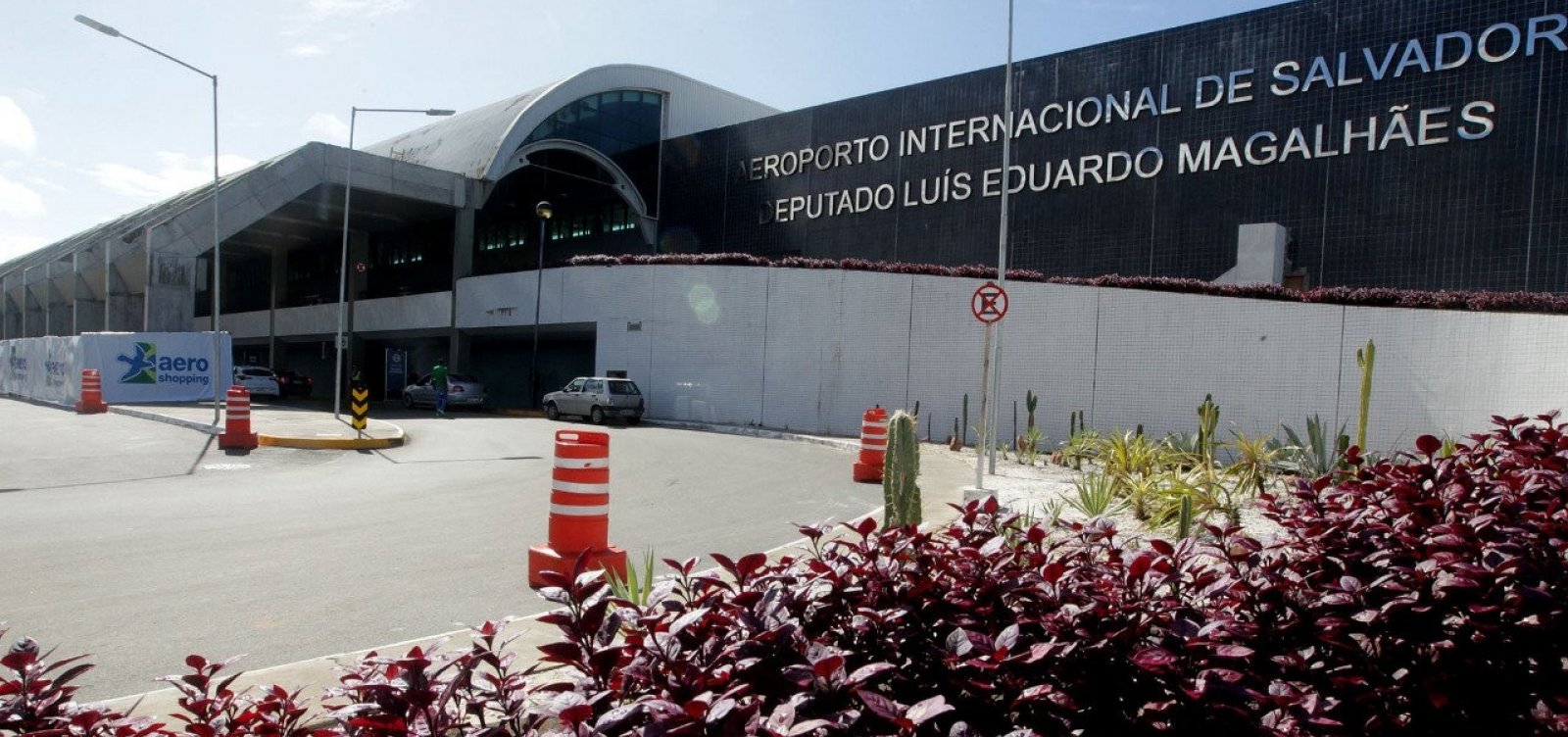 Operadores fretam voo para levar grupos da Bahia a Portugal no Réveillon 