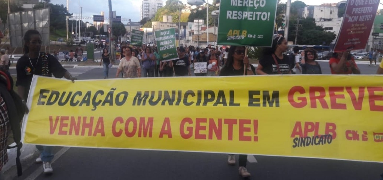 Justiça rejeita pedido da APLB para evitar corte de salários durante greve